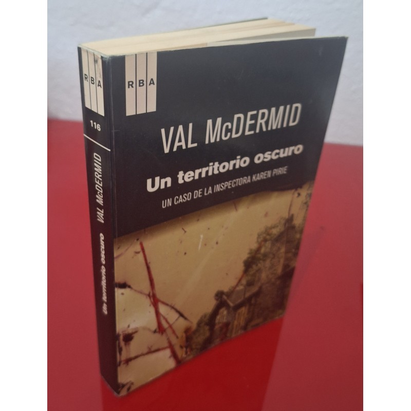 UN TERRITORIO OSCURO - MCDERMID, VAL